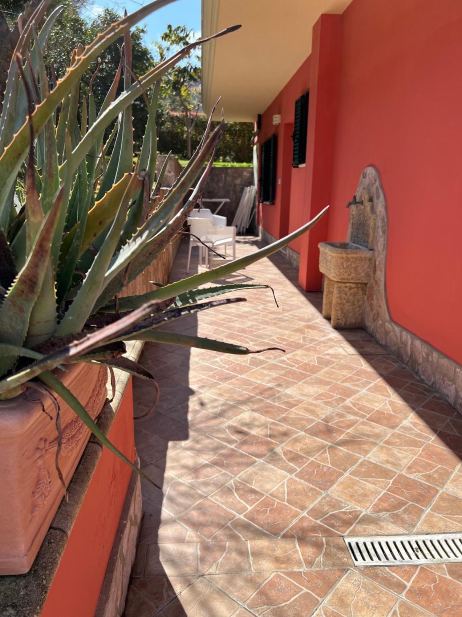 Borgo Di Santa Barbara Hotel Santa Domenica  Exterior photo